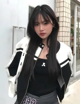 ミディアム カラー ヘアアレンジ mina 🌷のヘアスタイル