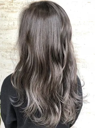 セミロング カラー est hair &beautyのヘアスタイル