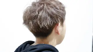 ショート カラー ill副店長 立和田純也のヘアスタイル