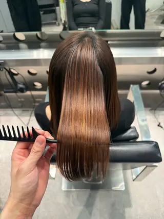 ミディアム CHARLES DESSIN所属・神宮前 ／吉田日和のヘアスタイル