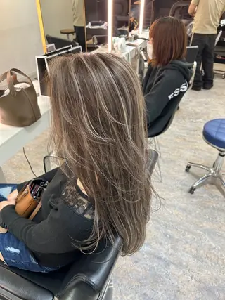セミロング カラー レイヤーカット BLend 渋谷のヘアスタイル