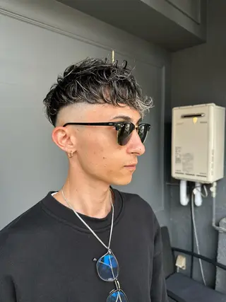 ショート カラー パーマ メンズ 平内 賢人のヘアスタイル