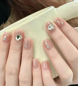 ネイル Lynn_ Nailのネイルデザイン
