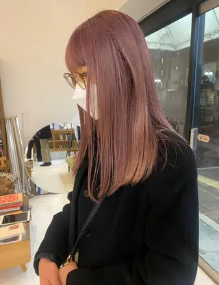 ロング カラー 柔らかストレートと ツヤカラー/和田陽向のヘアスタイル