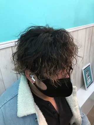 ミディアム パーマ 🐆アンドウ チカコ🦓のヘアスタイル