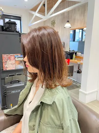ミディアム 細沼 葵のヘアスタイル