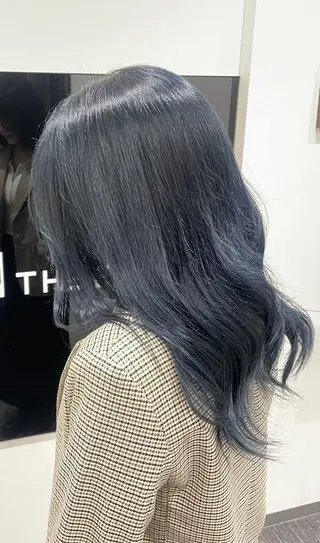 セミロング 韓国レイヤー➰北田 陸斗➰コテ巻きパーマのヘアスタイル