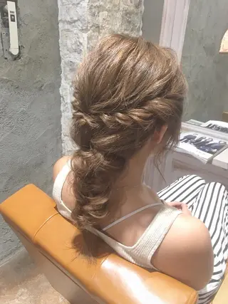 ロング カラー ヘアアレンジ EMANON天神所属・Hitomi Ezakiのヘアスタイル