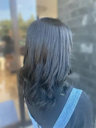 ロング カラー KANGOLSALON 富山セントラル所属・松井 亜美のヘアスタイル