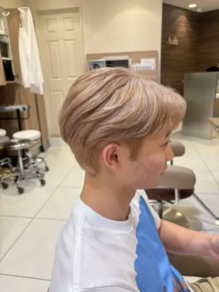 カラー メンズ ハイトーンカラー☁️ 西條 楓花のヘアスタイル
