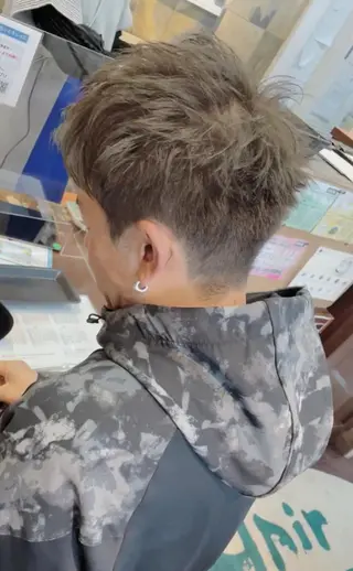 ショート カラー メンズ 福見 美保のヘアスタイル