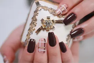 ネイル ママリンド　志村坂上店所属・しみ えんのネイルデザイン