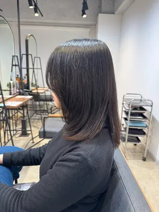 ミディアム レイヤー/透明感ツヤ カラー/Rinのヘアスタイル