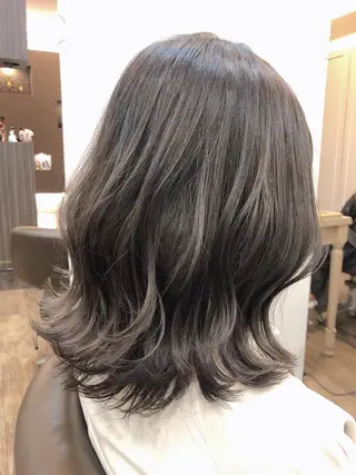 セミロング カラー 西野 美空🍊のヘアスタイル