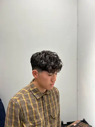 ロング 吉田 彩人のヘアスタイル