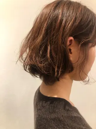 ショート カラー 斉藤 瑞恵のヘアスタイル