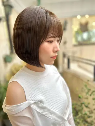 ショート ブリーチなし✨艶髪 カラー𓃲YAGIのヘアスタイル