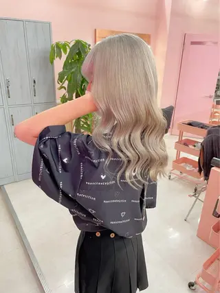 ミディアム カラー ピンク🎀ブロンド 💎ハイトーン/大和のヘアスタイル