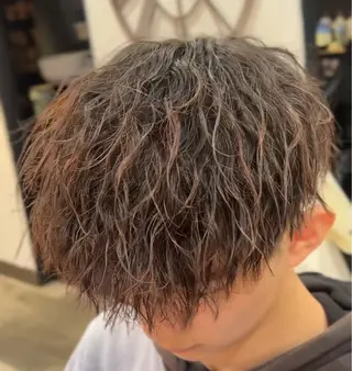 ショート パーマ メンズ TWIST windbycielのヘアスタイル