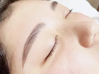 アイブロウ STELLA harunaのネイルデザイン