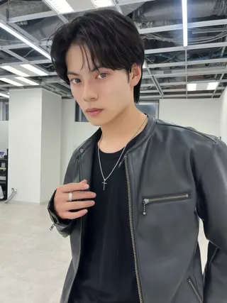 パーマ メンズ 韓国メンズ特化 ダウン・毛流れパーマのヘアスタイル