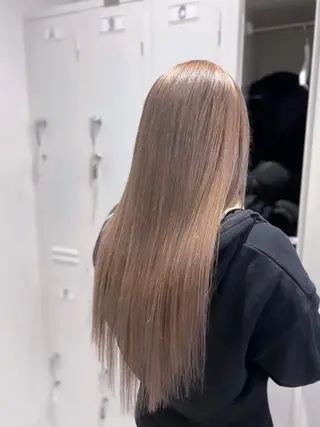 ロング カラー 【elyts】 COCOROのヘアスタイル