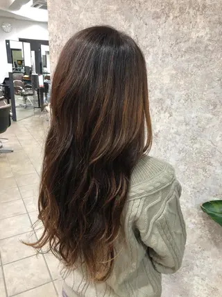 ロング カラー 髪質改善/レイヤー 兼折楓馬のヘアスタイル