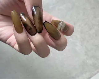 ネイル Ray. ／綺麗目ニュアンスのネイルデザイン