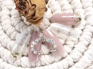 ネイル へぜリヒ ·もものネイルデザイン