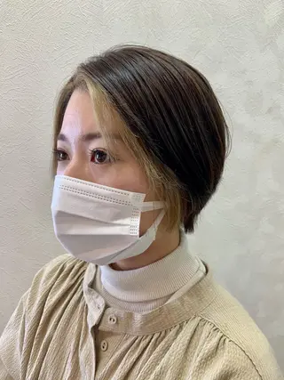 ショート カラー 加藤(旧姓 今竹) 遥花のヘアスタイル