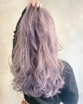 ロング カラー N° aria 三軒茶屋のヘアスタイル