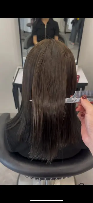 セミロング 結 希のヘアスタイル