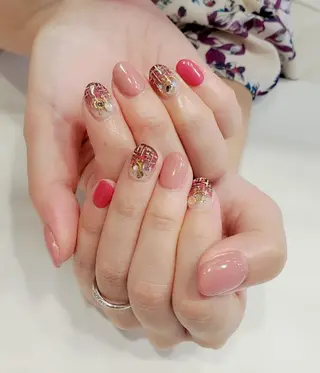 ネイル B.care自由ヶ丘所属・早坂  のネイルデザイン