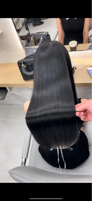 ロング youres hair2'nd所属・高級髪質改善/透明感 艶カラー　瀧本侑輝のヘアスタイル