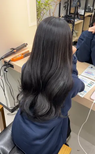 ロング カラー GRAN LUSSO岡山駅前【グランルッソ】所属・GRAN LUSSO 【MIHARU】のヘアスタイル