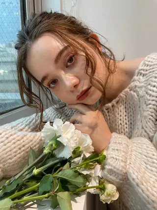 佐藤 綾香のヘアスタイル
