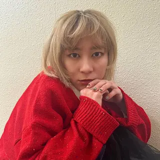 カラー 本田 聖のヘアスタイル