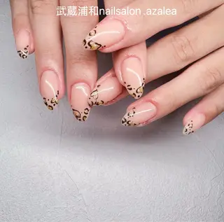 ネイル R inのネイルデザイン