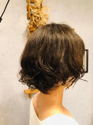 ショート パーマ 本多 美羽のヘアスタイル