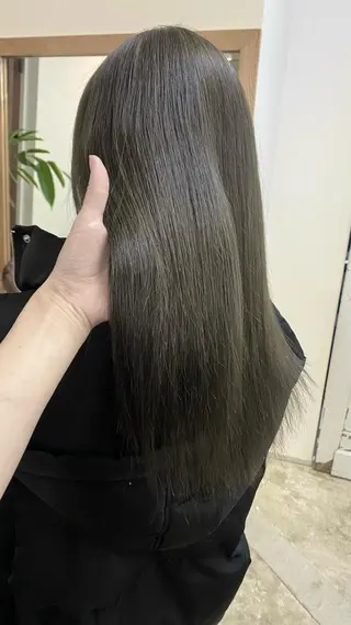 ロング カラー souco/ moenoのヘアスタイル