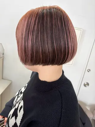 ショート カラー 齋藤 咲のヘアスタイル