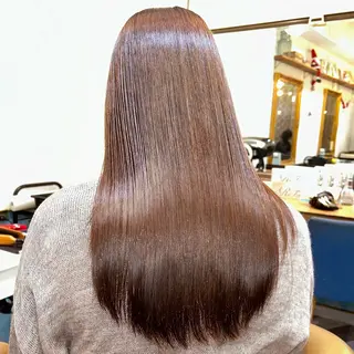 セミロング カラー 髪質改善【縮毛矯正】 美髪ボブを量産する人のヘアスタイル