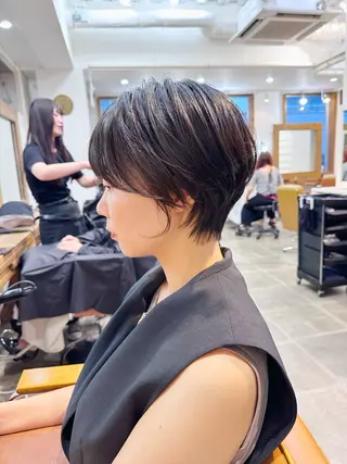 ショート newline銀座所属・銀座ショート/ 大人ショート/金子涼のヘアスタイル