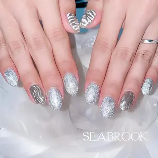 ネイル 鈴木 奈穂子のネイルデザイン