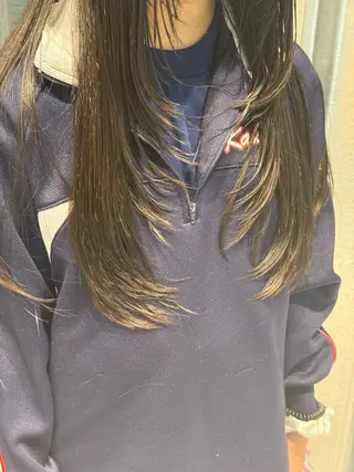 ロング MAISON des M.SLASH所属・韓国風レイヤー/ 艶カラー竹内貫のヘアスタイル