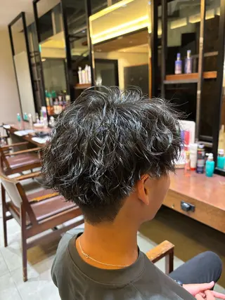 パーマ メンズ FURUSHO所属・透明感カラー/ ツイスパ/小倉悠佑のヘアスタイル