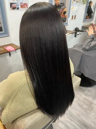 セミロング シンプル美容室所属・シンプル 美容室のヘアスタイル