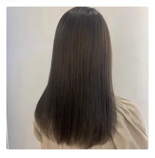 カラー 内村 紫里のヘアスタイル