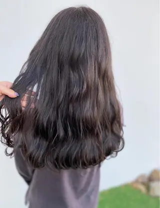 ロング カラー JILL ユキのヘアスタイル