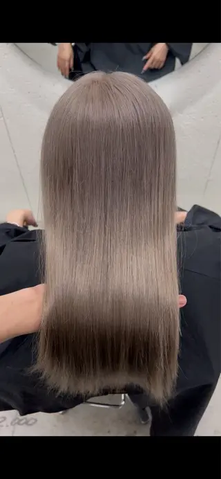 カラー 近藤 乃紀のヘアスタイル